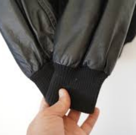 VINTAGE 1990 PINK FLAMINGO LEATHER BOMBER JACKET S - Picture 8 of 10